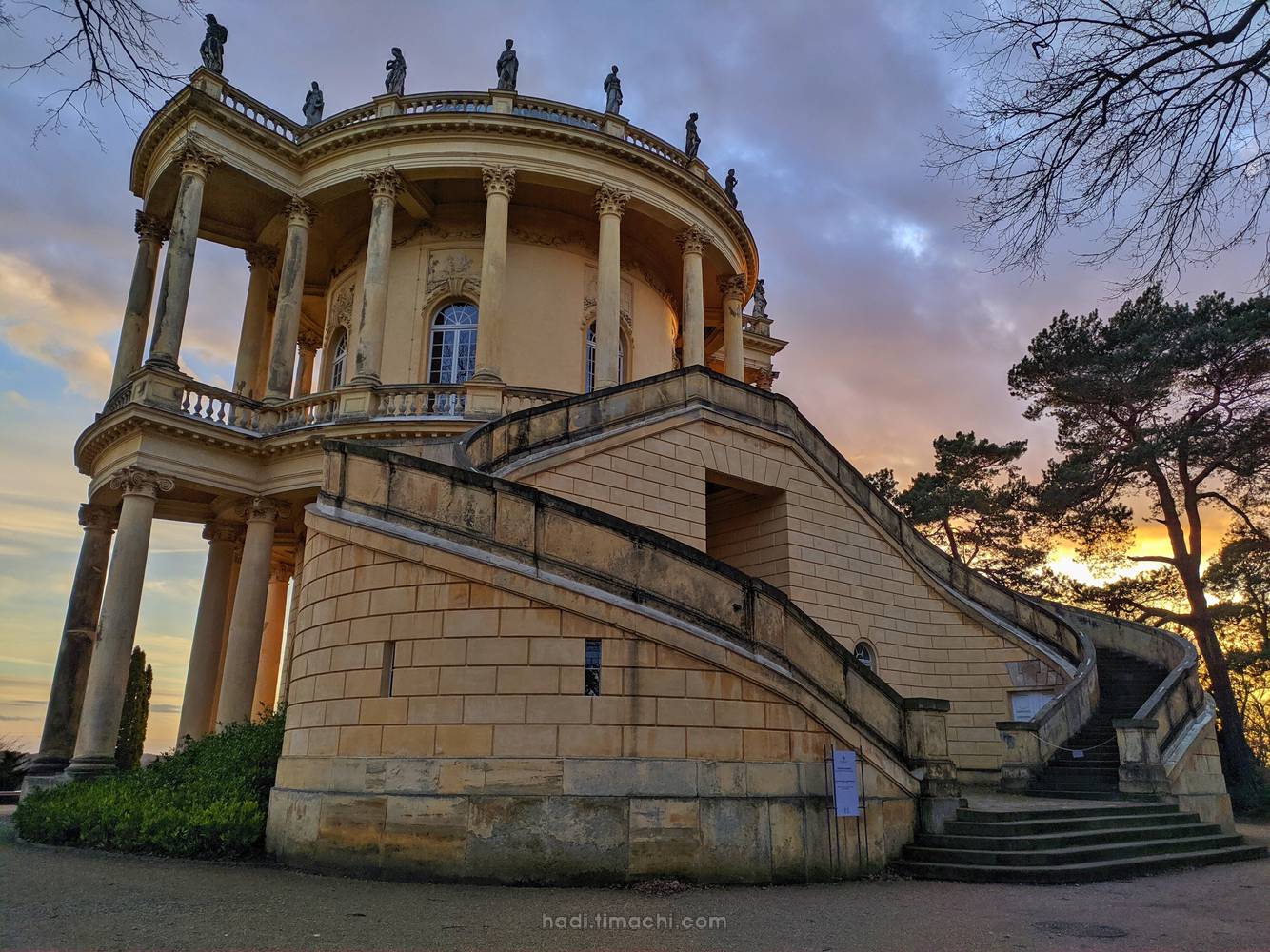 20200311T174821--Belvedere-auf-dem-Klausberg__monument_sky_spring