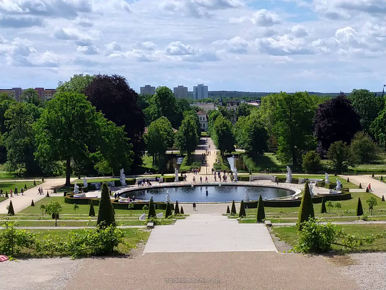 20200606T113733--park-sanssouci__spring_sky