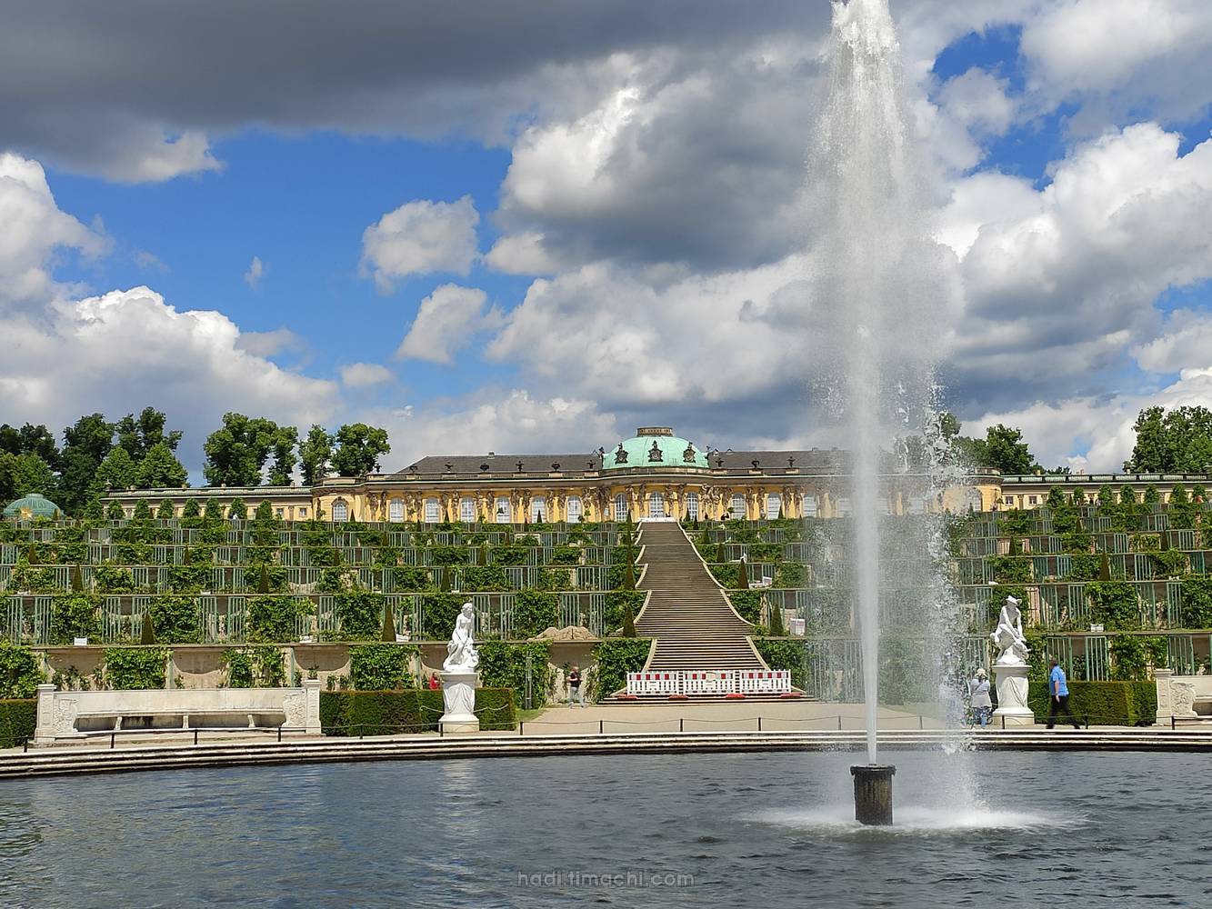 20200606T122928--Schloss-Sanssouci-_-Sanssouci-Palace-and-park__sky_spring_monument