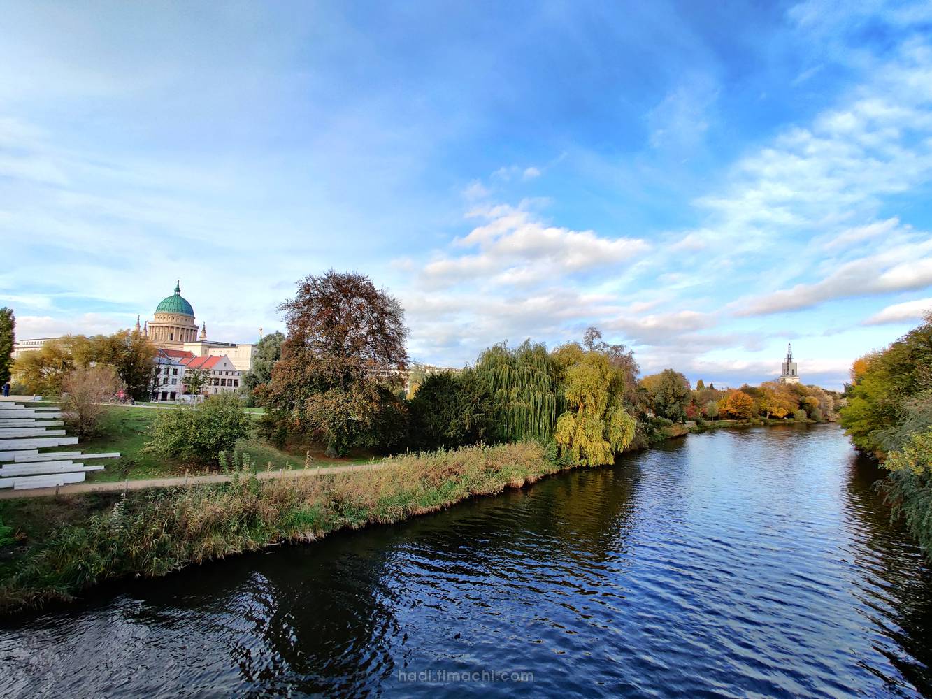 20201028T144303--Potsdam-in-autumn-_-a-view-from-Lange-Brücke__autumn_river_sky_monument